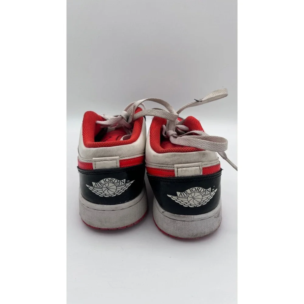 Nike Air Jordan 1 Low Bred Toe White Black Gym Red DV1335-800‎ Kids Size 6.5Y